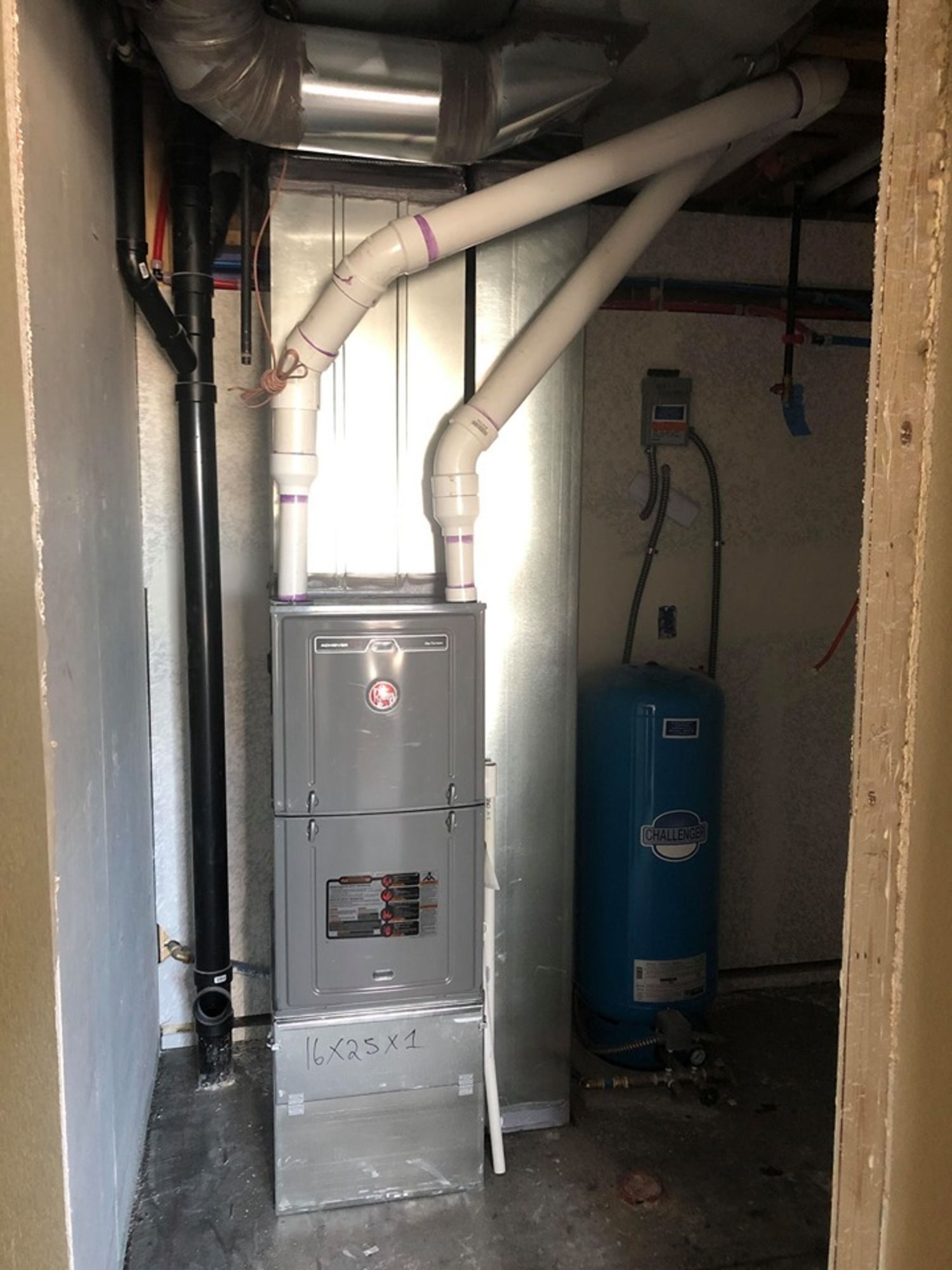 Installed furnace with ventilation pipes