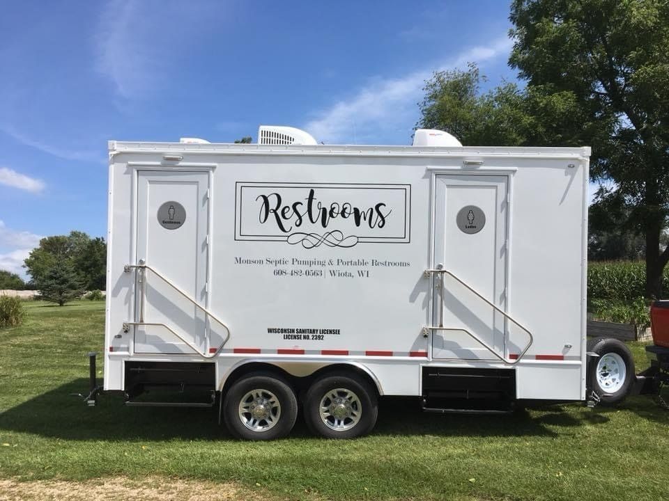 Luxury Restroom Tailer Rental