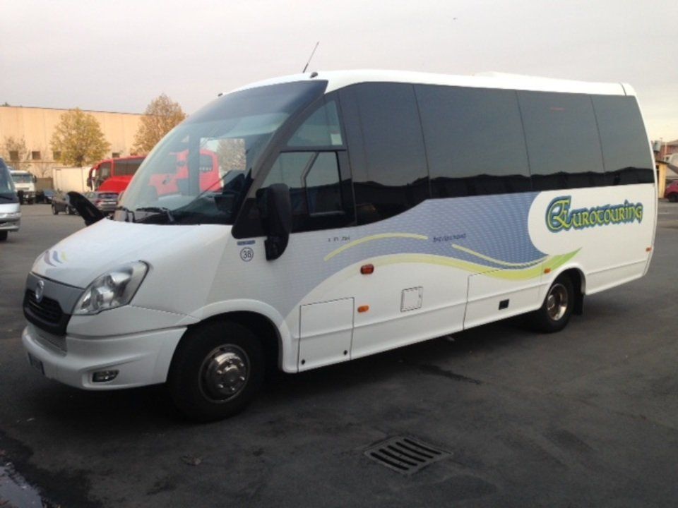 minibus per trasporto verso l'aeroporto