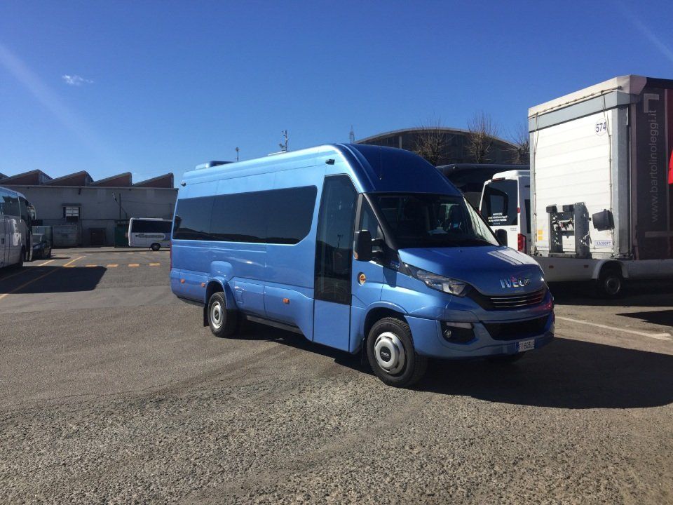 minibus
