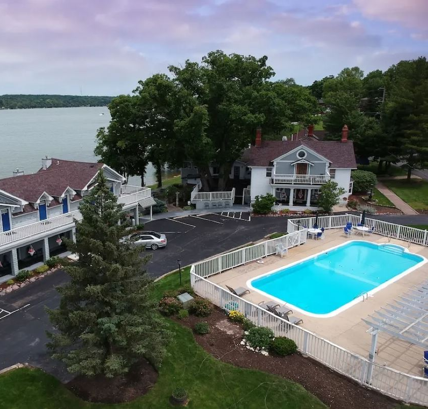 The French Country Inn on the Lake