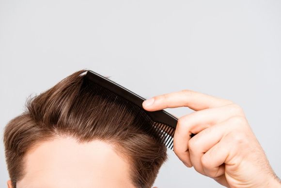 Pettinatura capelli