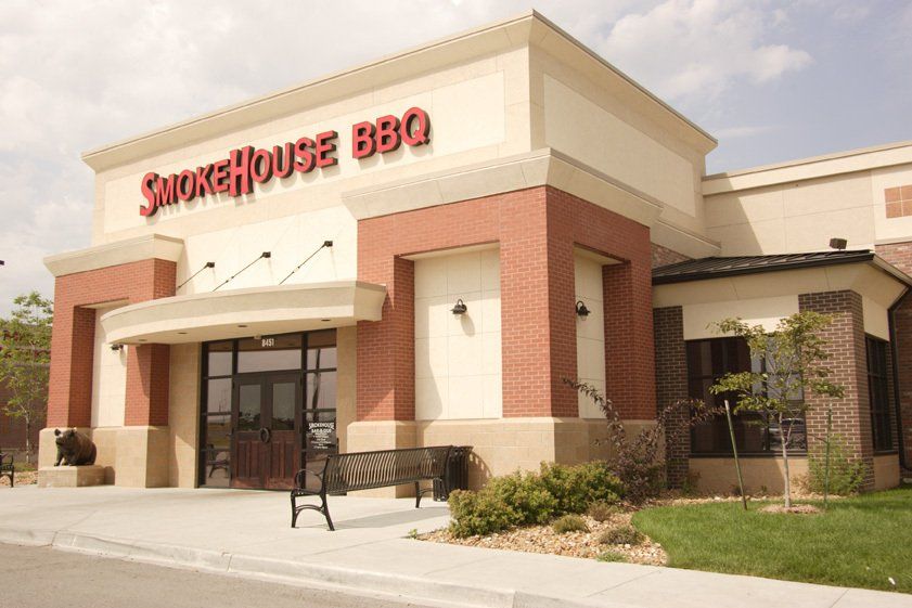 bbq restaurant in Kansas City Mo. (Zona Rosa Area) Smokehouse bbq.Platters