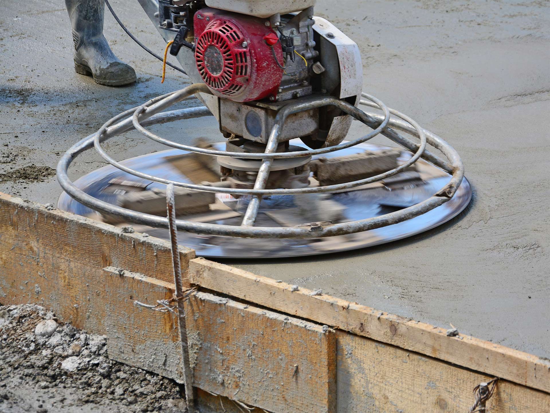 Stylish Concrete Patios for Homes in Glenella