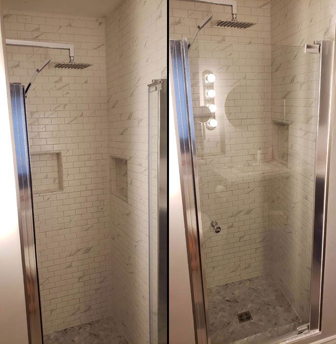 Vue en deux parties d'une douche à l'italienne avec carrelage métro blanc, accents de marbre et porte en verre, avant et après installation.