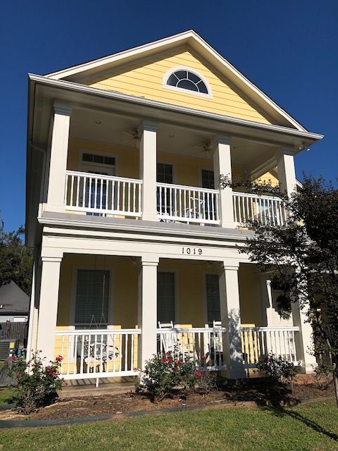 1019 Wood Ave.