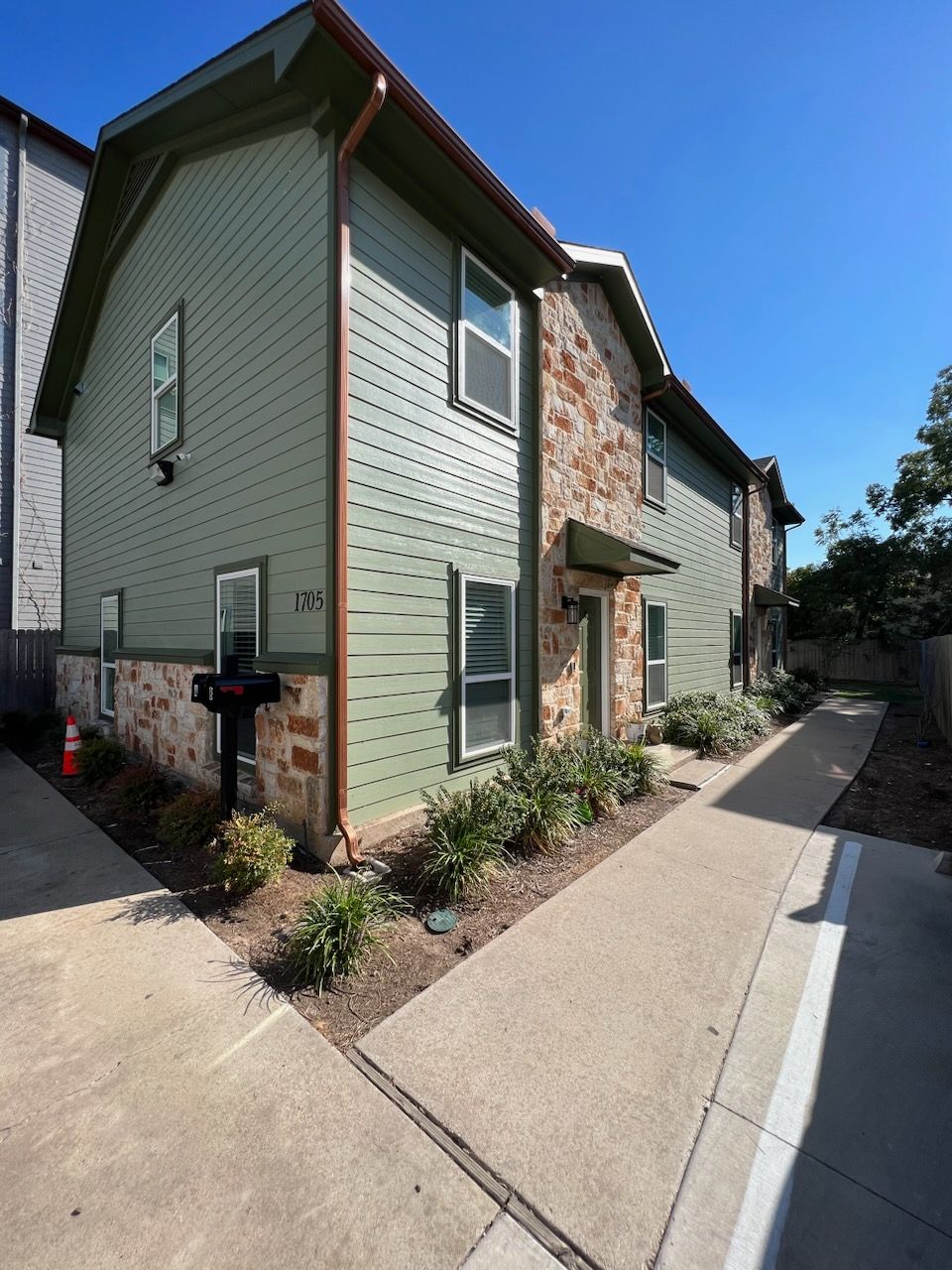 1705 S. 11th A