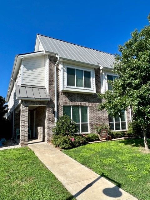 1819 S. 8th A