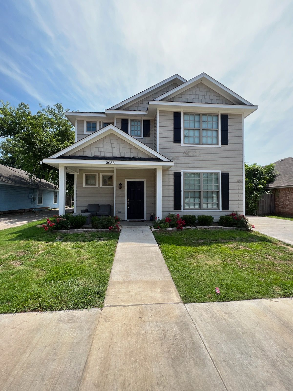 2033 S. 10th