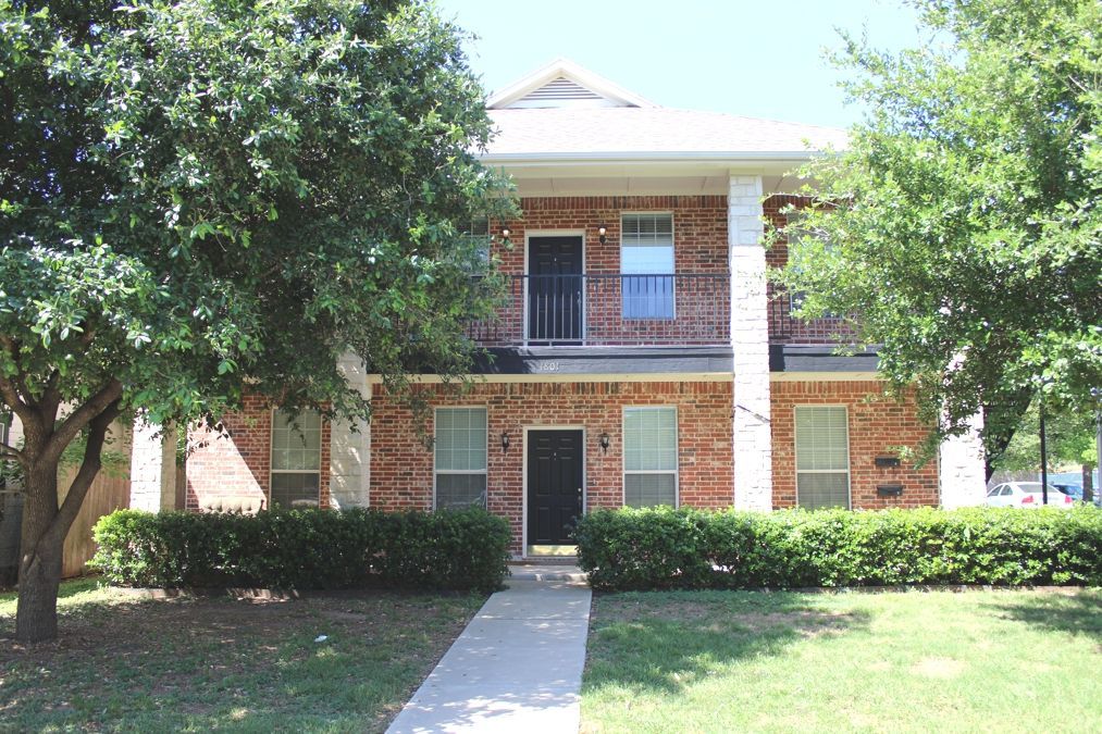 1801 S. 4th A (UP)