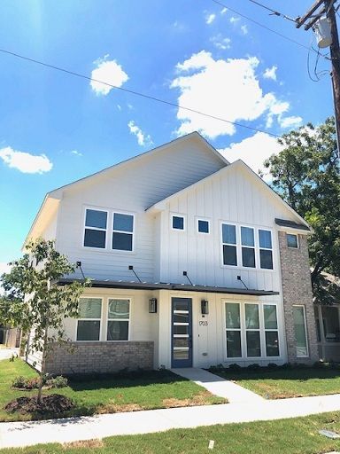1703 S. 11th