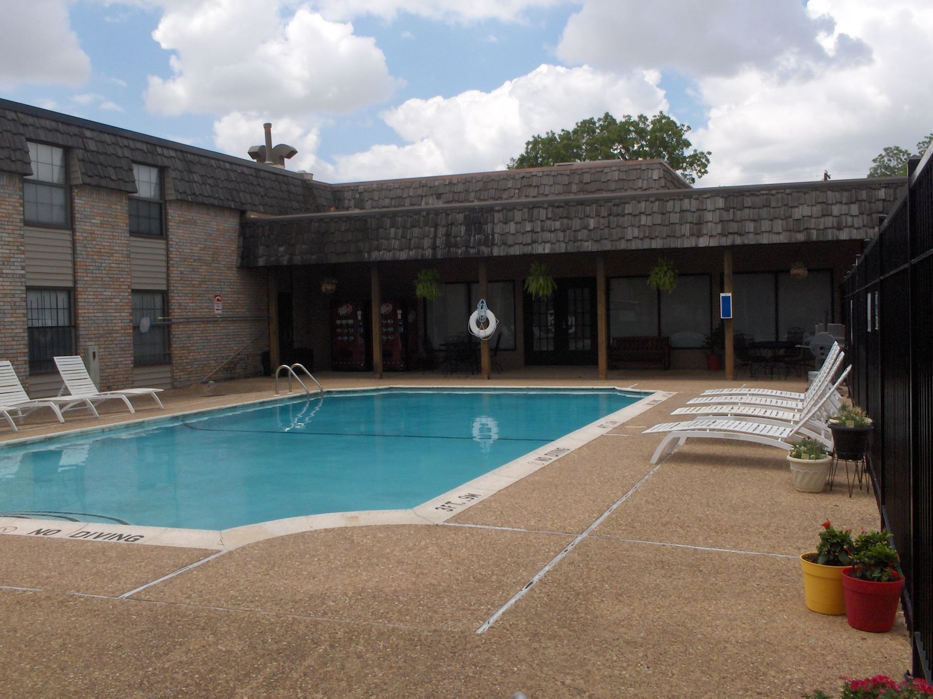 pool