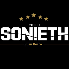 Un logotipo en blanco y negro para el estudio Soneth Juan Bosco.