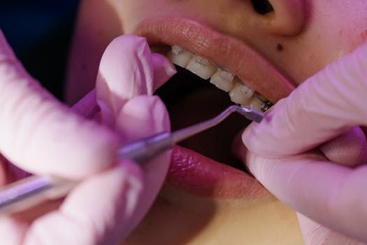 Teeth moving back after braces is very common and preventable. Learn why orthodontic relapse happens and how retainers protect your results in Kuwait.