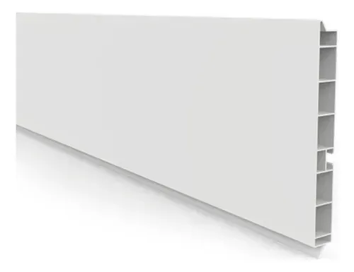 Panel rectangular blanco de PVC con interior acanalado hueco, mostrado en 3D sobre un fondo blanco.