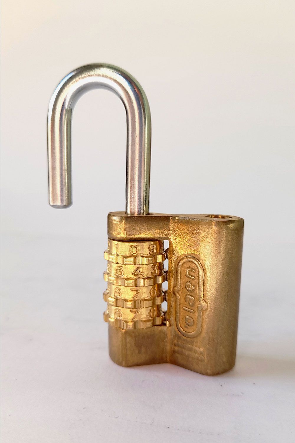 CANDADO COMBINACIÓN NUMERICA Nº30 OLAEN