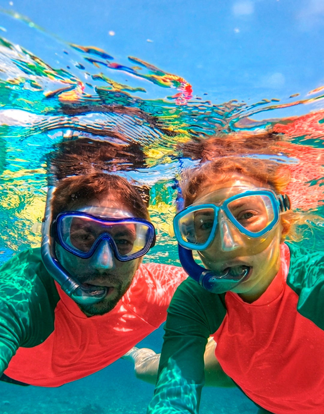 Descubre la vida marina en snorkel por las aguas turquesas de Isla Margarita.