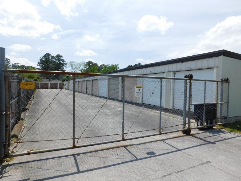 neuse blvd mini storage exterior