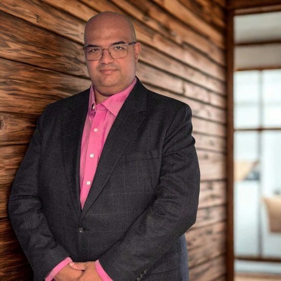 Melvin, real estate agent serving buyers and sellers across Brooklyn, Queens, and Long Island