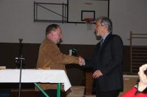 Kreissportbundvorsitzender Alfred Helmers mit Dr. Michael Hüttenberger
