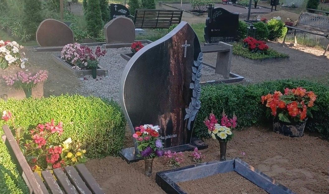 Kapu pieminekļi 16