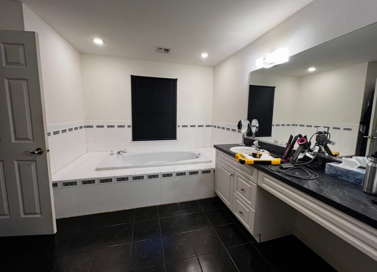 Master bathroom before remodel Bucks County PA