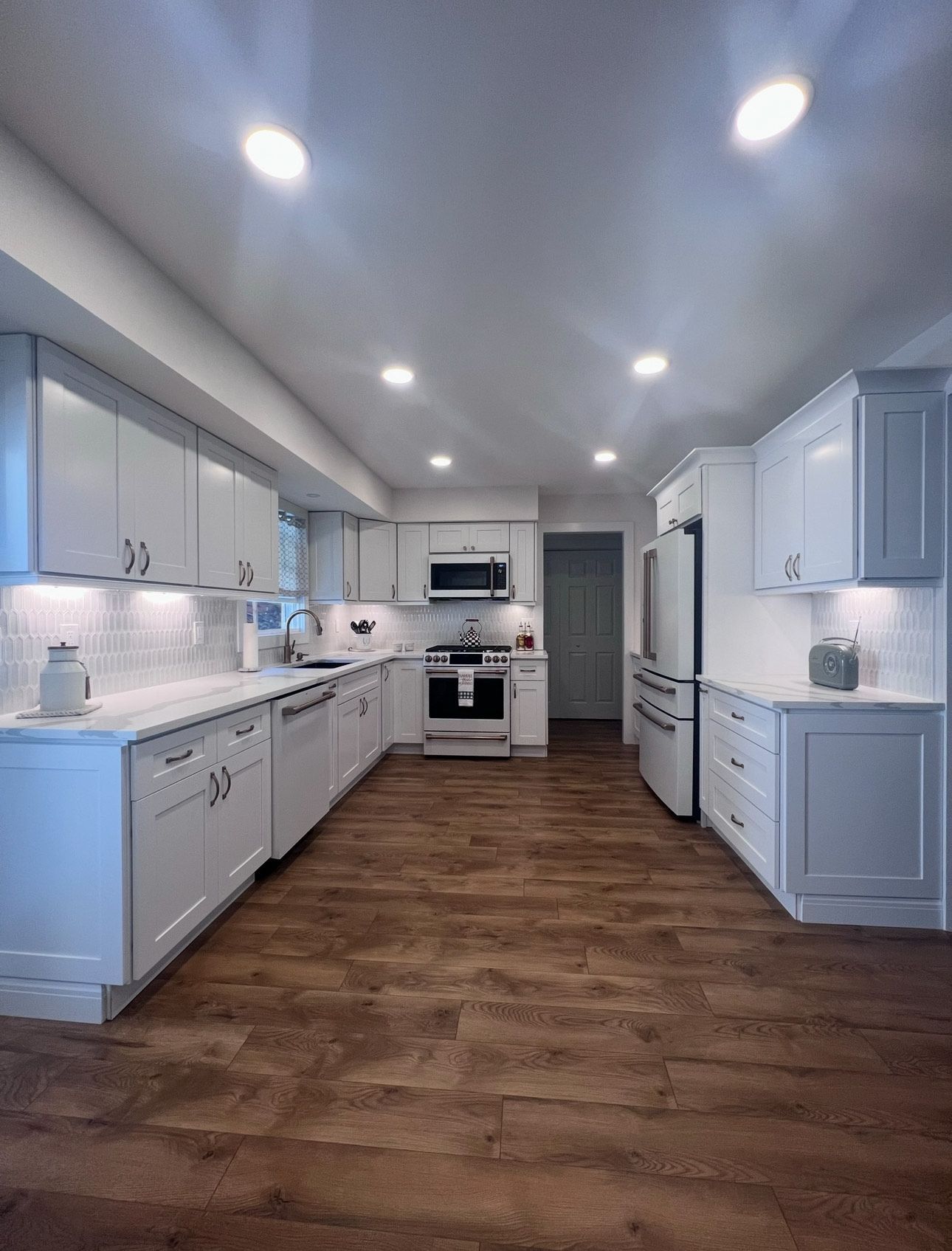 High-end kitchen renovation NJ PA granite countertops custom cabinetry