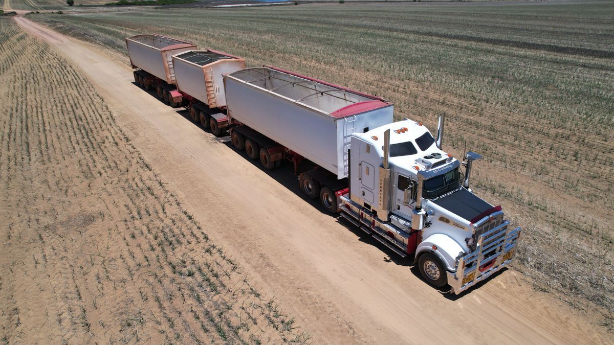 C-train end tippers