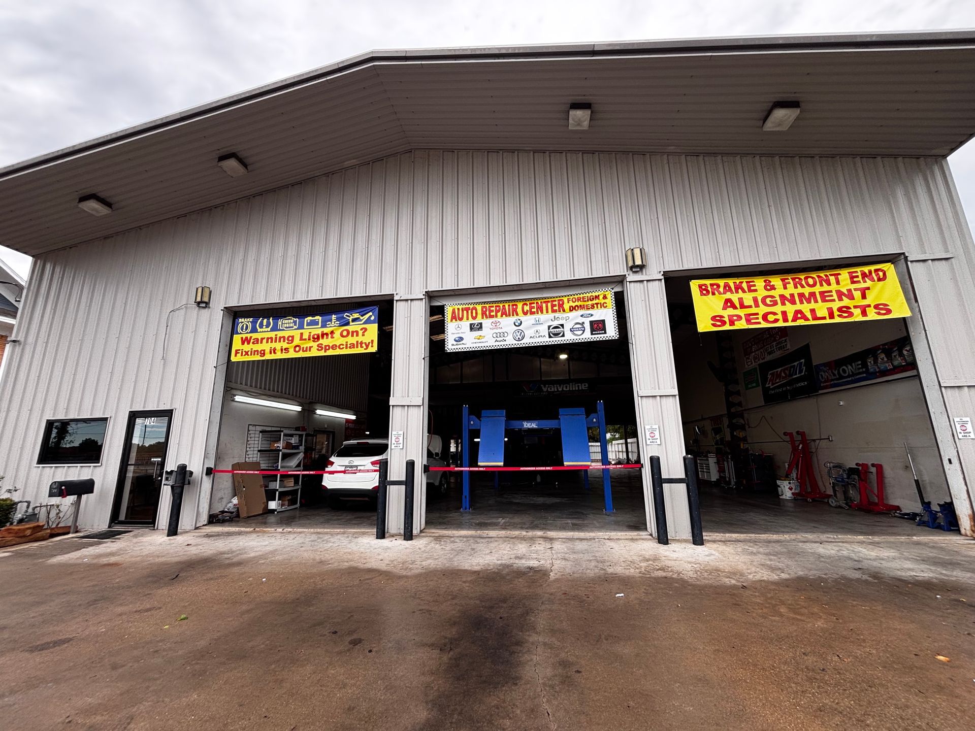 Outside of Auto Shop Garage | Expert Automotive Solutions