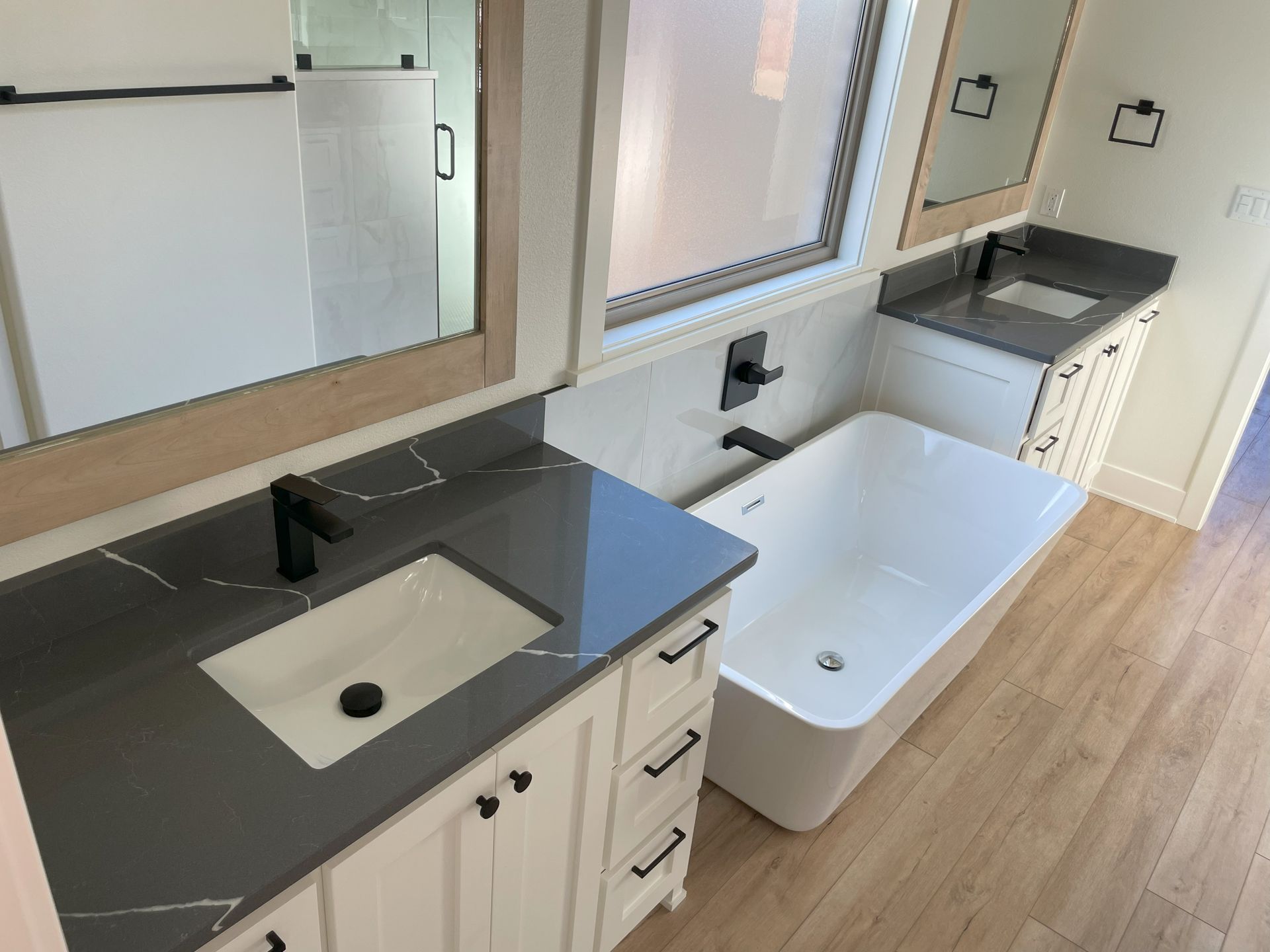 StoneKing Granite installs natural quartz countertops in Lubbock TX.