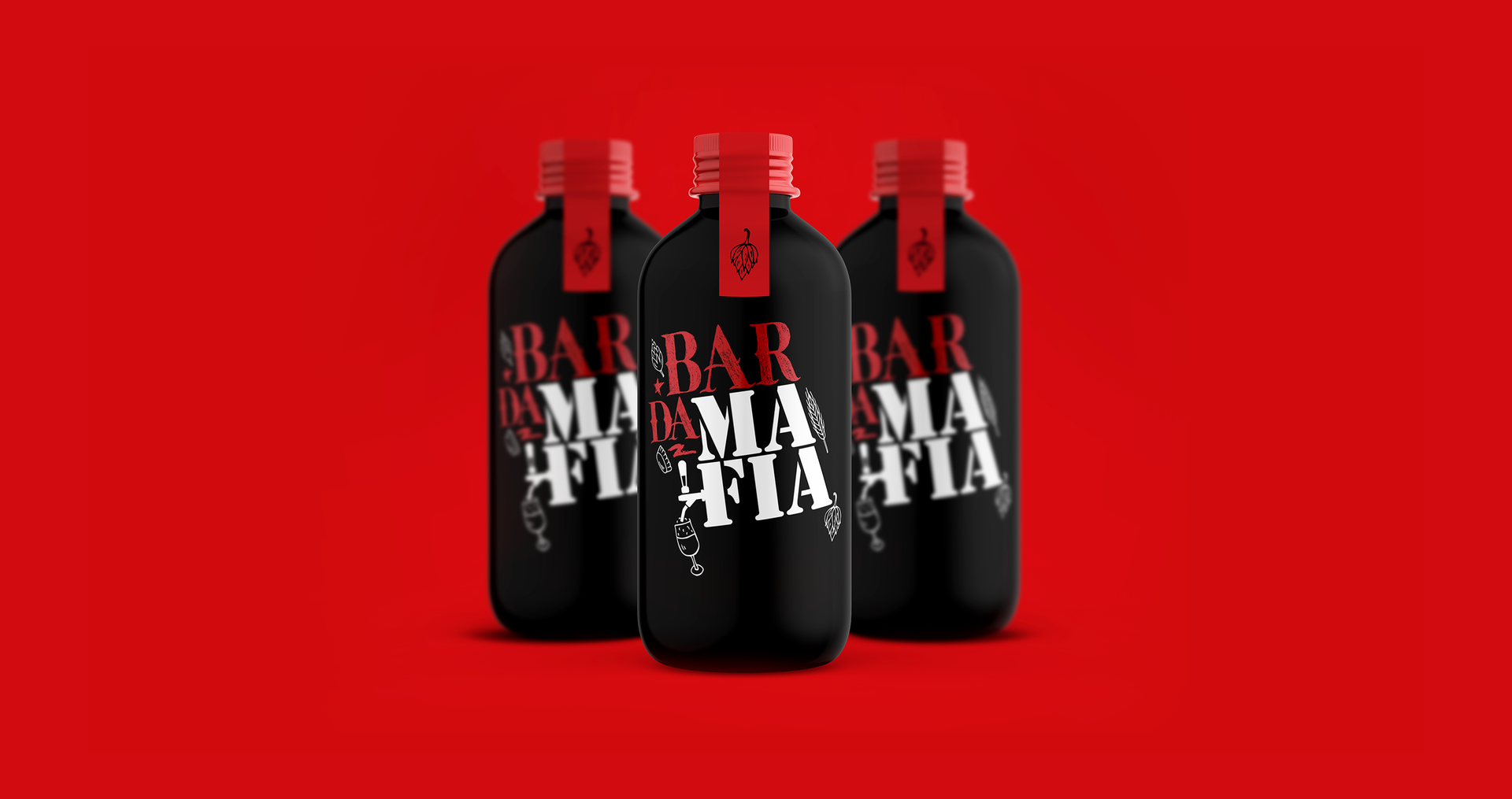 BAR DA MAFIA Três garrafas de álcool estão lado a lado em um fundo vermelho.