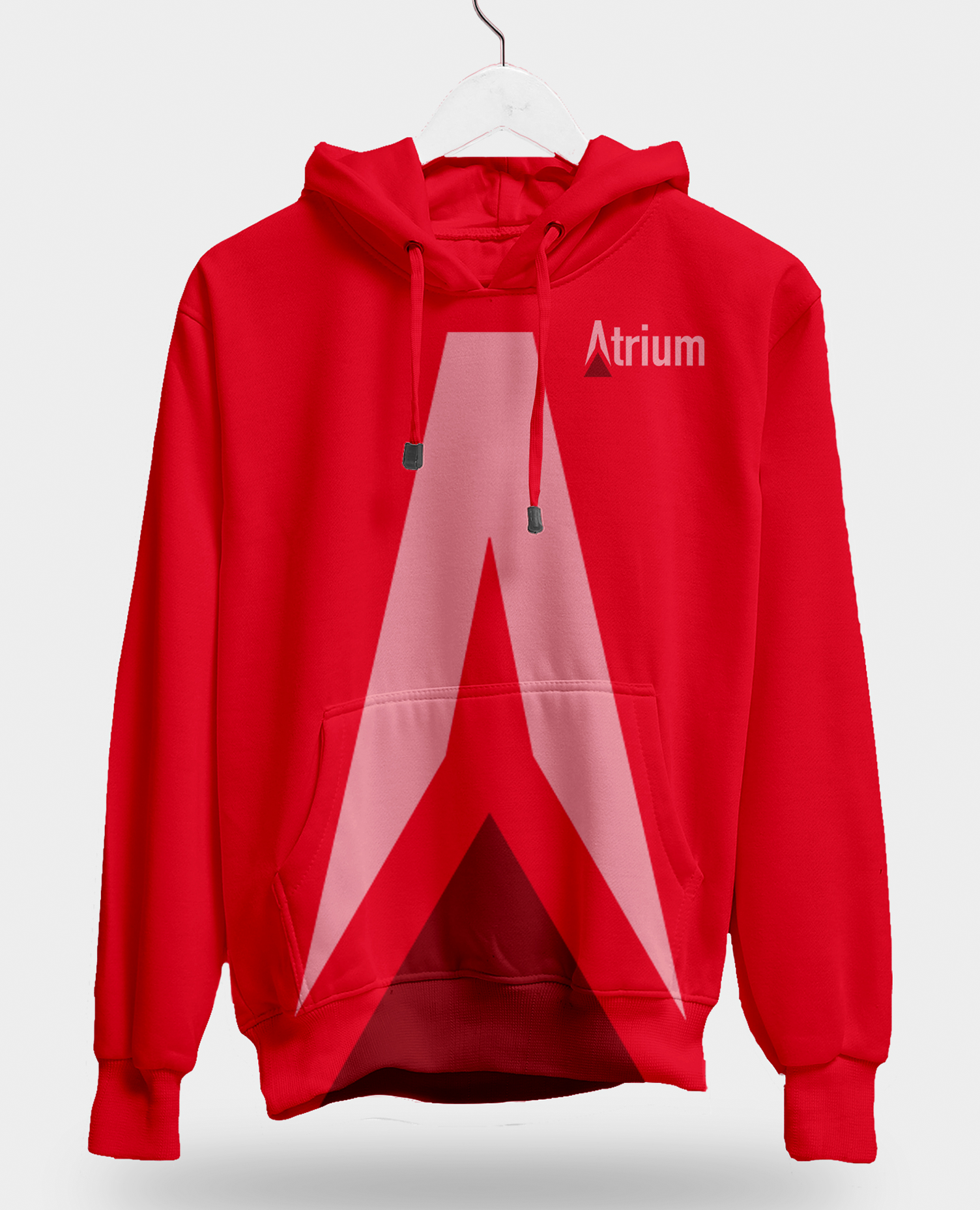 ATRIUM Um moletom vermelho com a palavra átrio nele