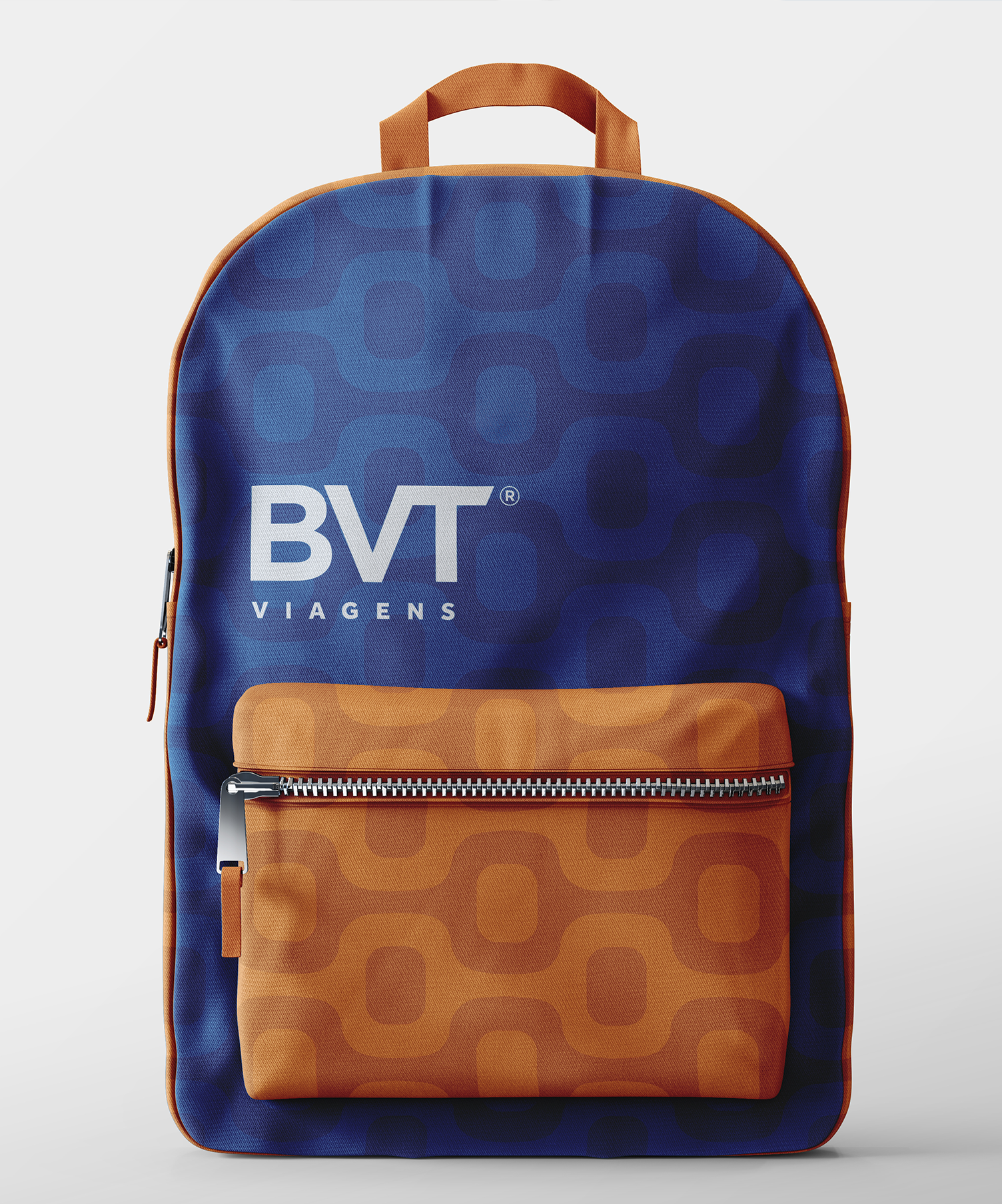 BVT Viagens Uma mochila azul com a palavra bvt nela