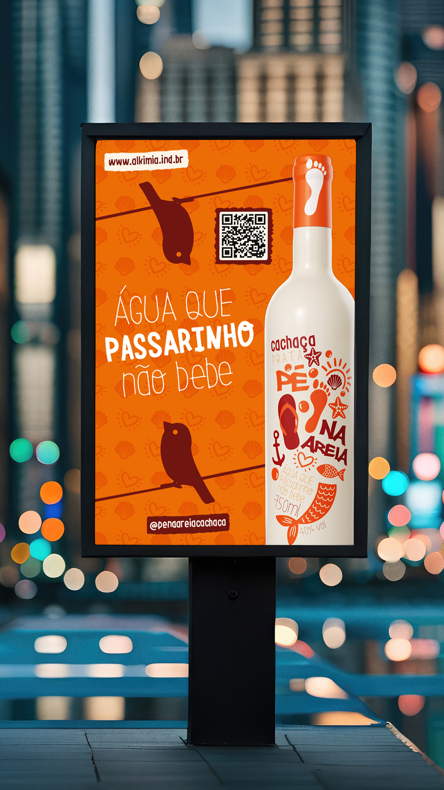 Pé na Areia Cachaça Um conjunto de pegadas com as palavras na areia