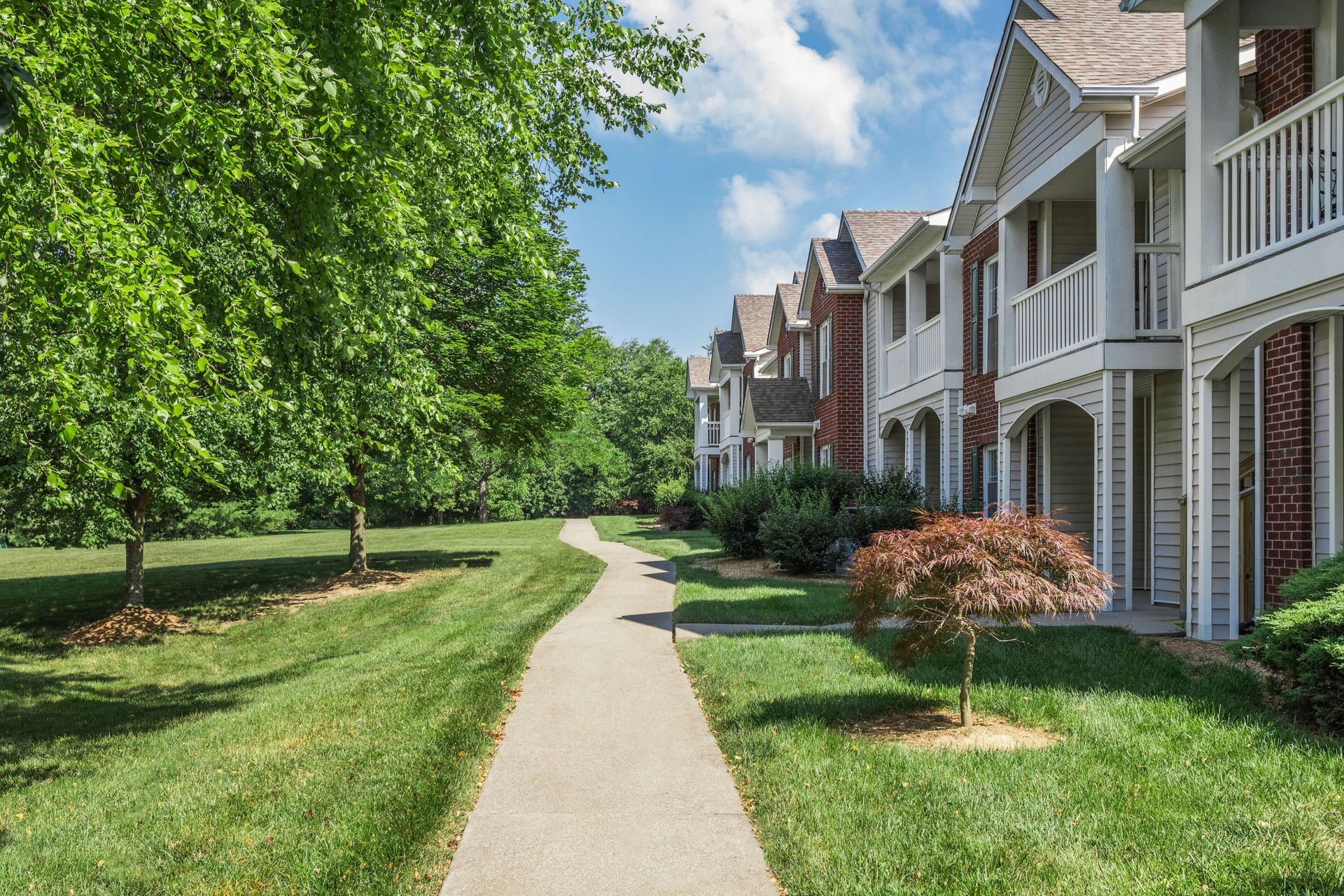 Home Steeplechase Apartments Luxury Bloomington Apartments
