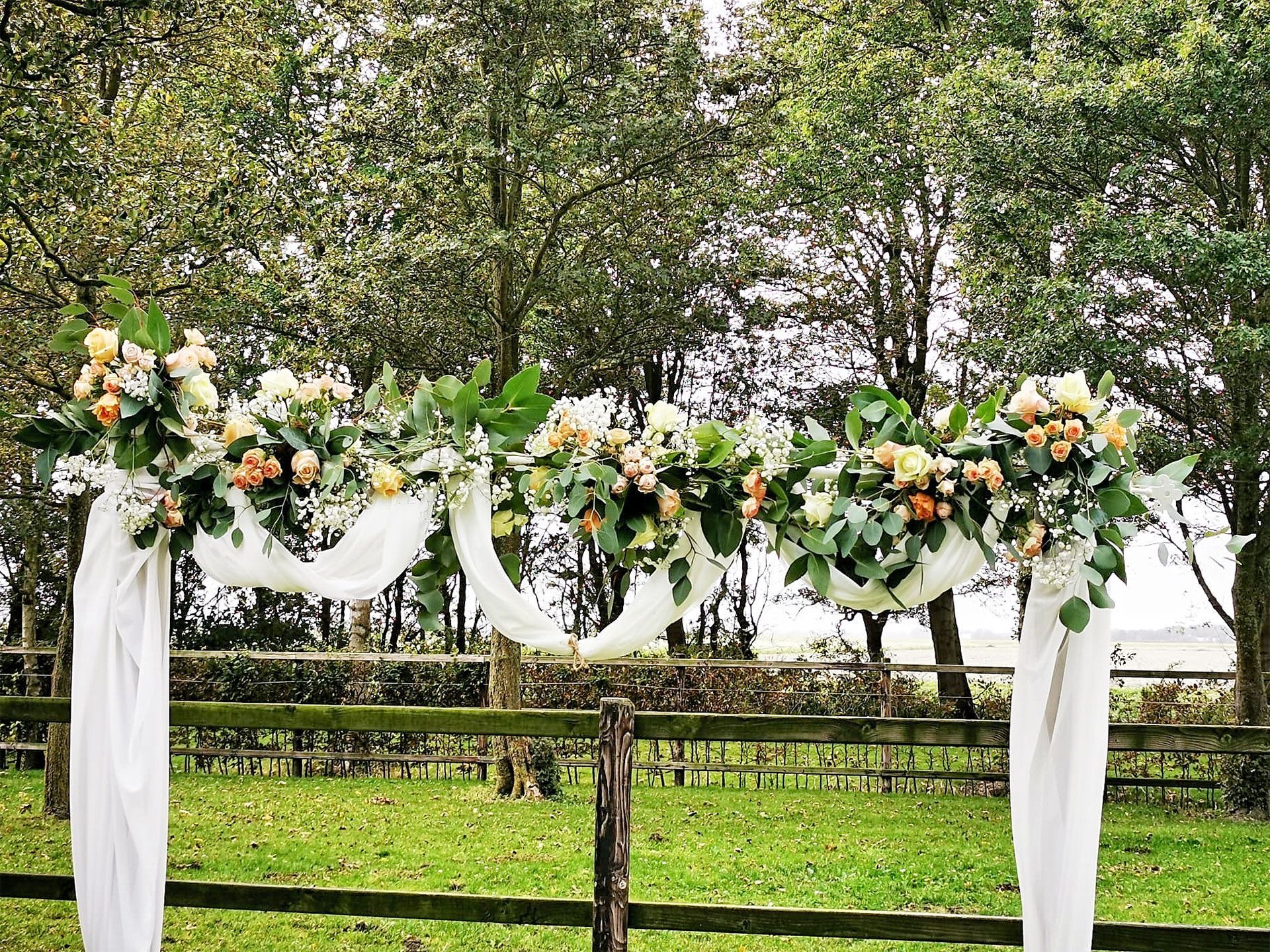 Bloemennis aankleding en decoratie