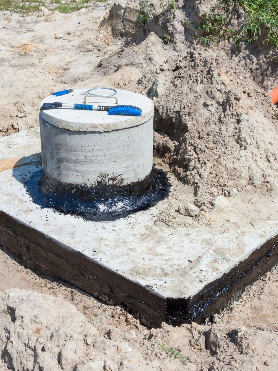 Septic tank installation 