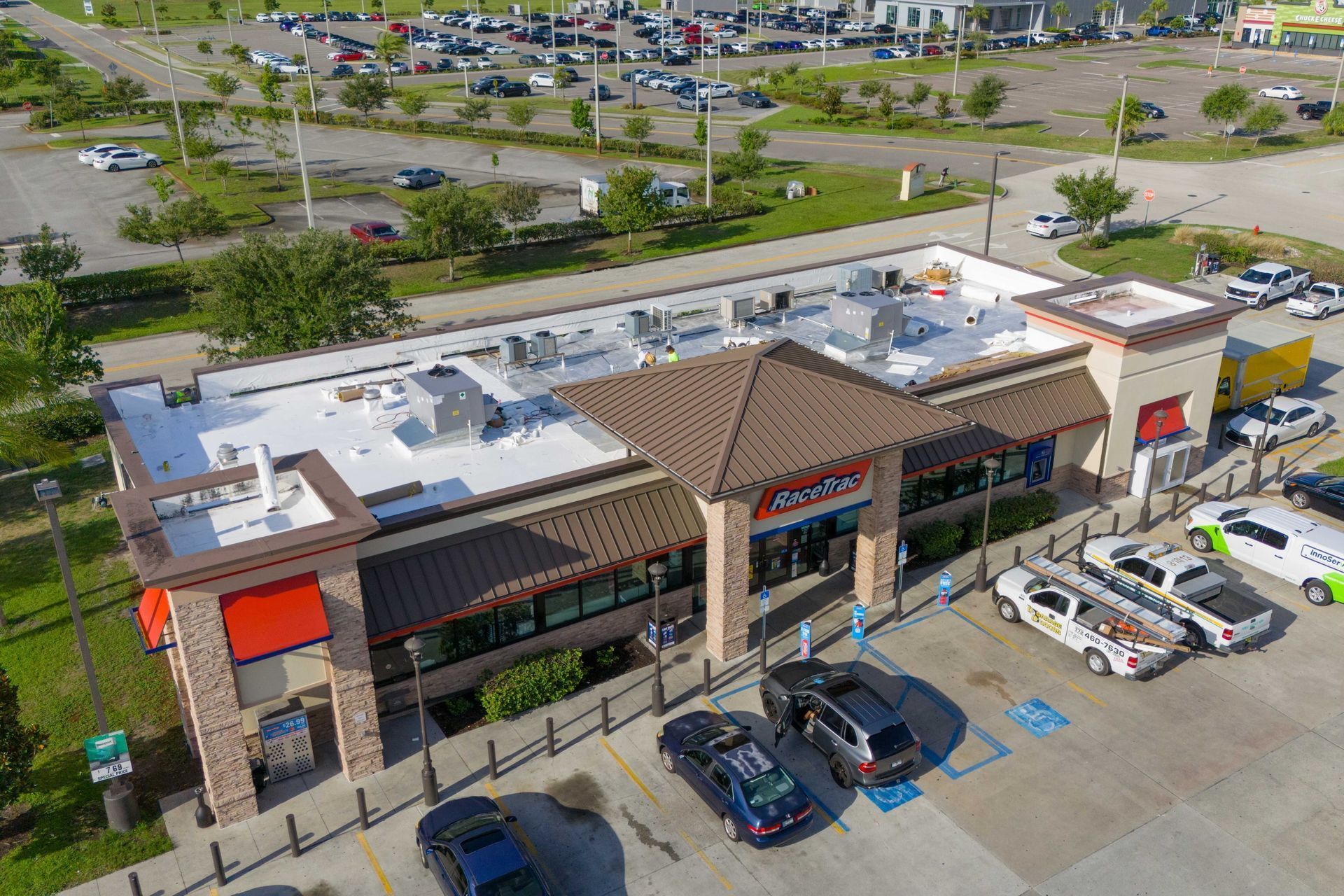 Commercial roof repair service in Melbourne, FL