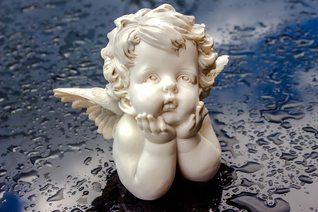 Peaceful angel statue representing remembrance, hope, and lasting tribute through cremation services in San Juan, TX.