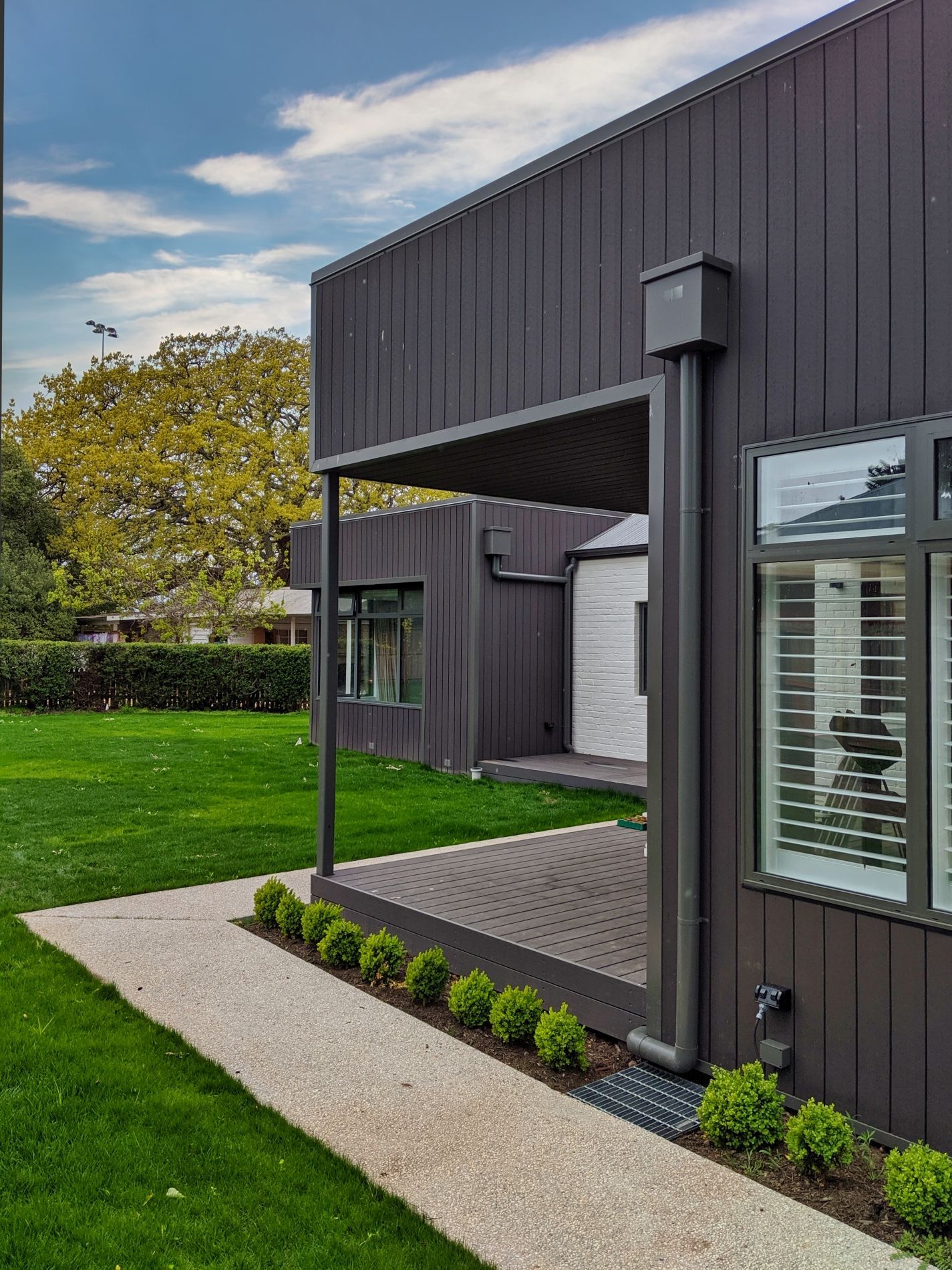 High Residence Backyard — Launceston, TAS — CMK Architects