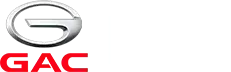 Logotipo da GAC: &ldquo;G&rdquo; estilizado em prata acima do texto &ldquo;GAC&rdquo; em vermelho sobre fundo branco.