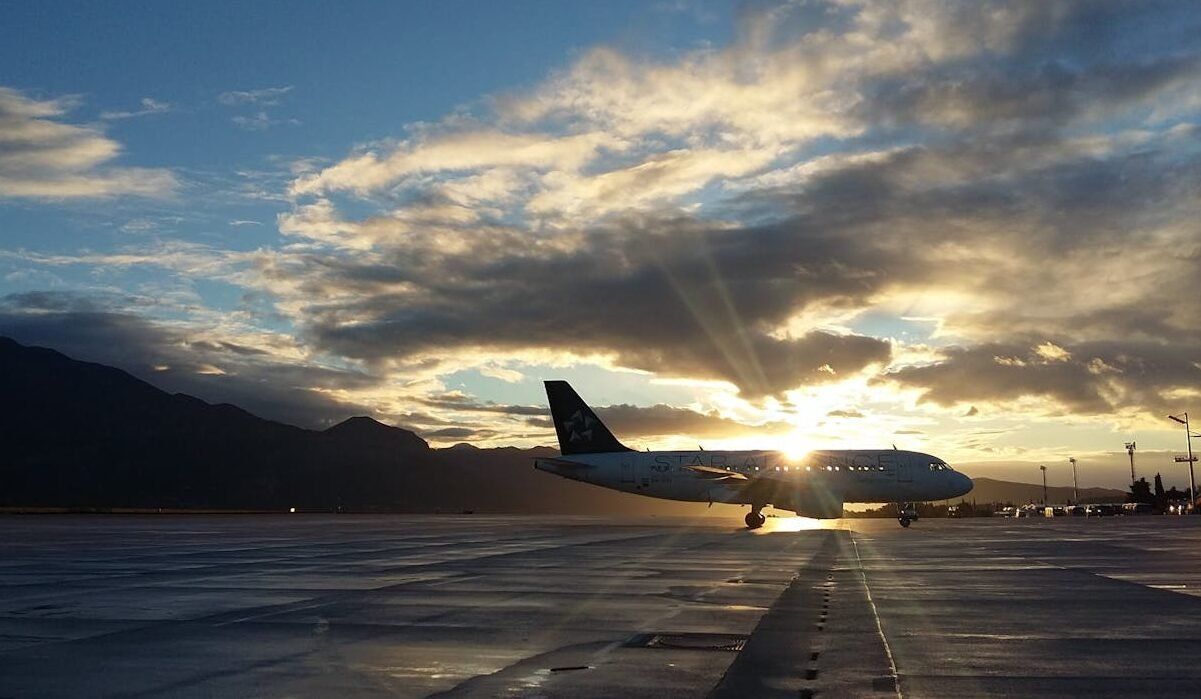 Serving Major Airports