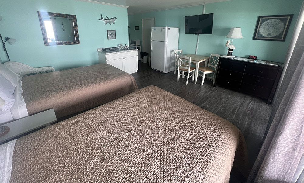 Standard 2 Queen Beds