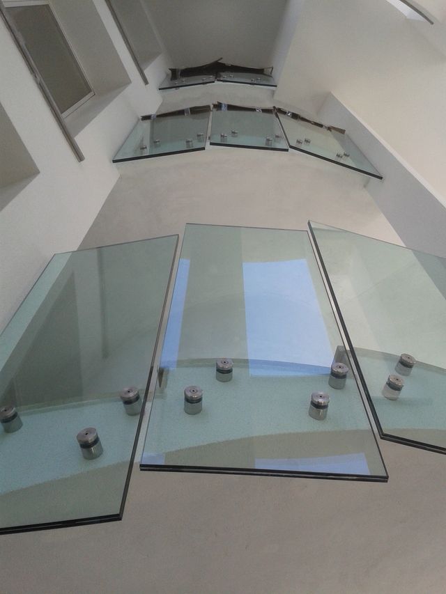 parapetto in vetro per condominio