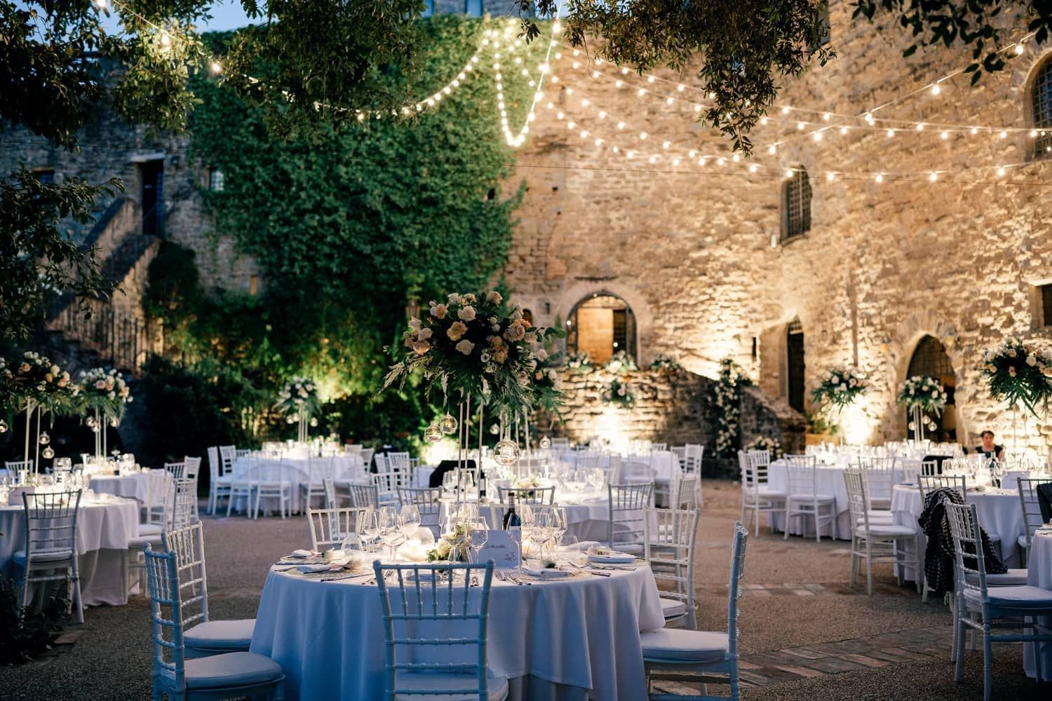 wedding planner Umbria centrotavola elegante