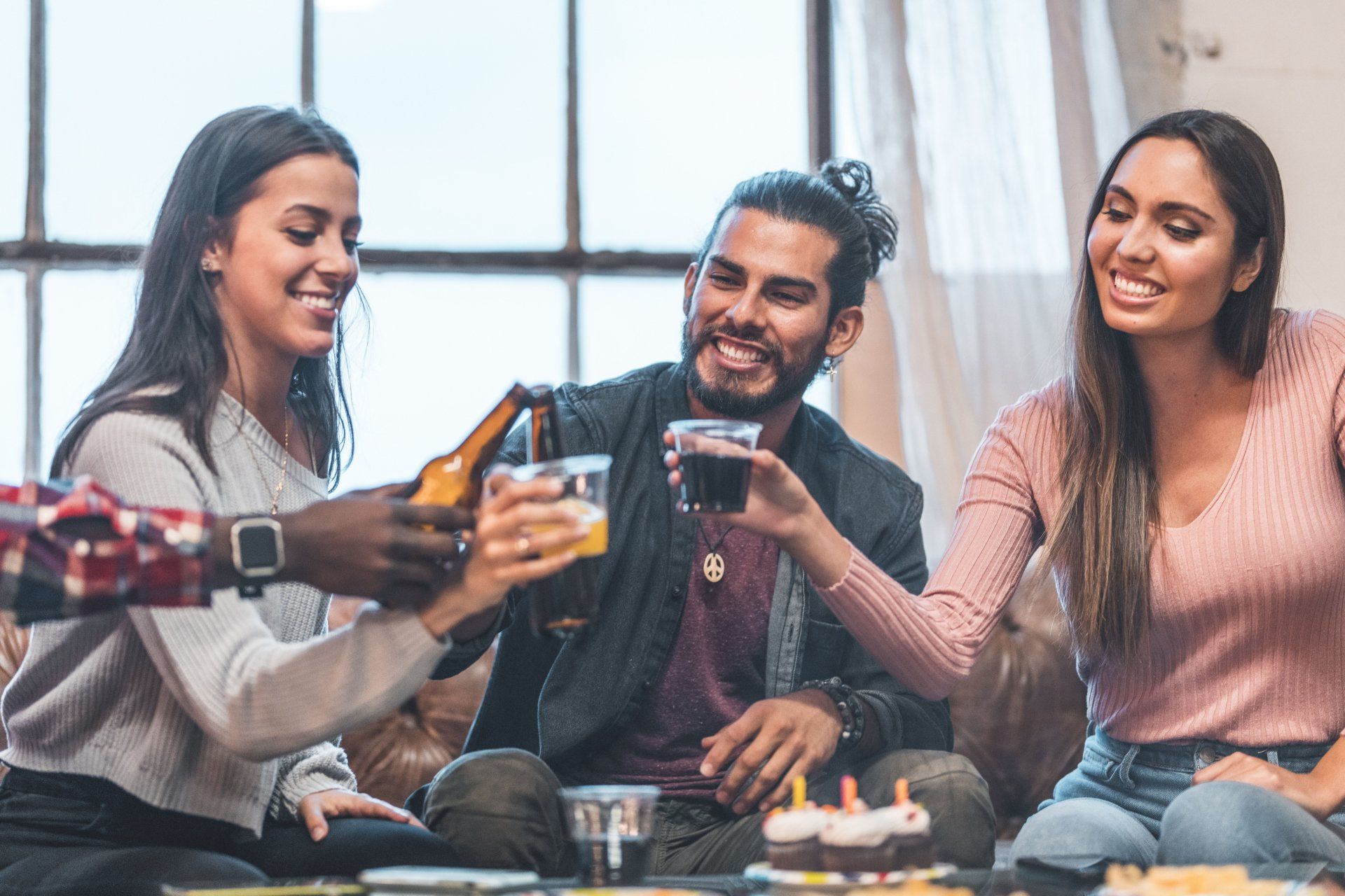 friends with drinks