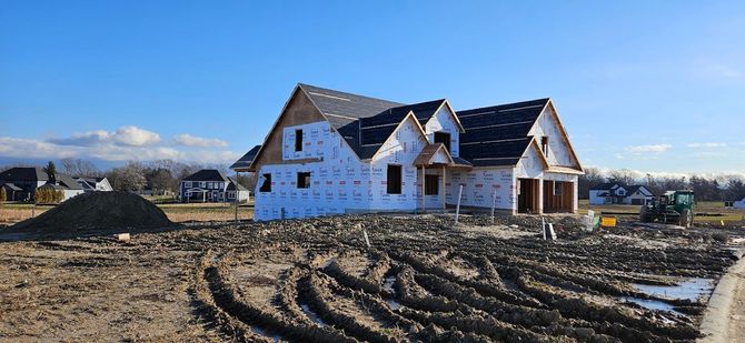 Roofer in Crown Point, IN Roofer in Crown Point, IN