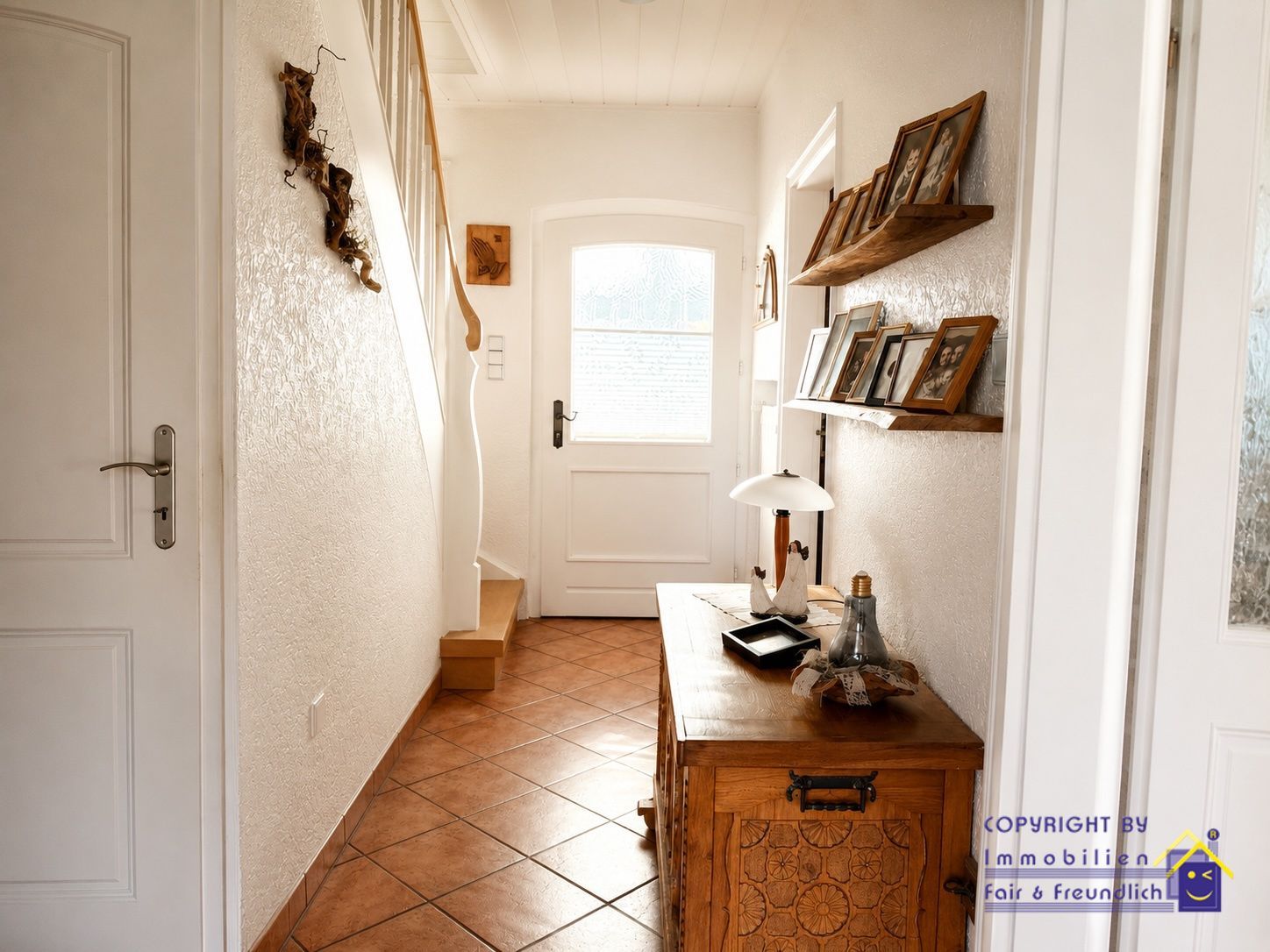 Einfamilienhaus mit 2 Ferienwohnungen in Holtland
