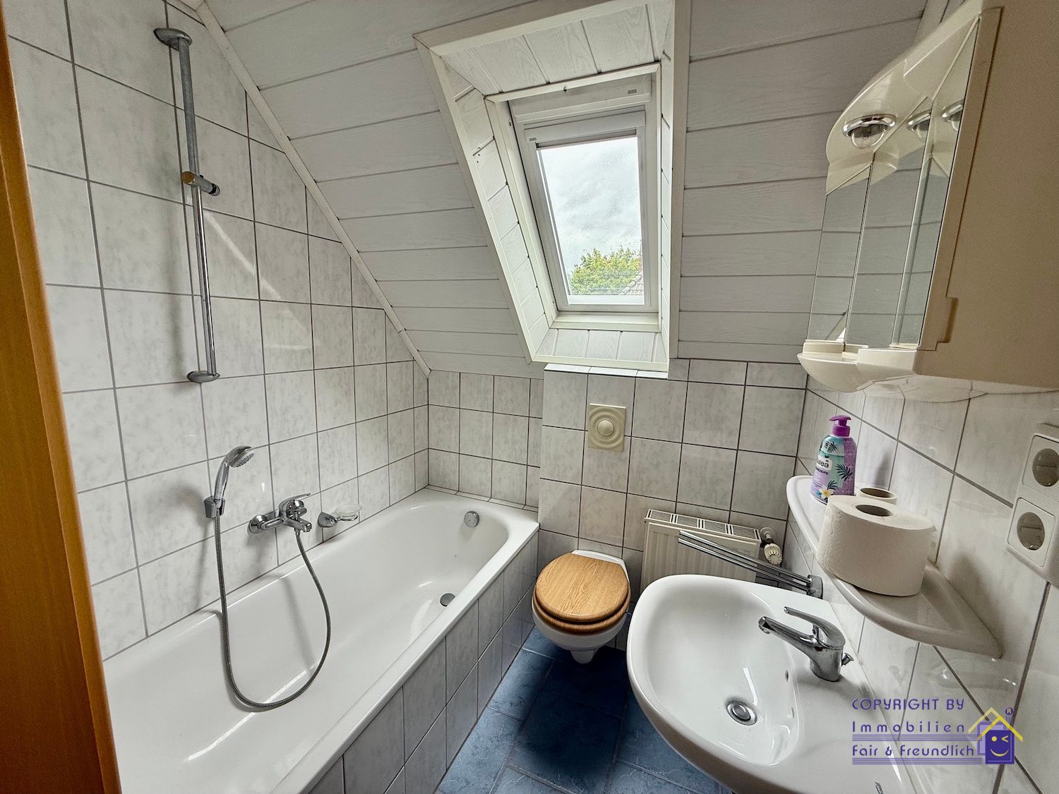 Bungalow mit Doppelgarage in Moormerland