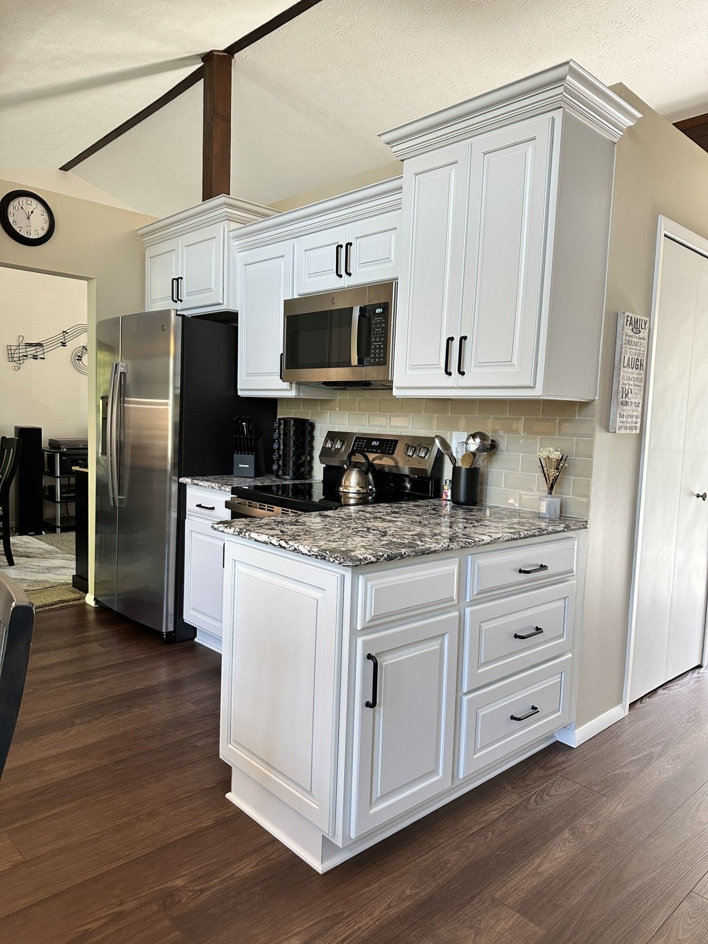 Traditional Contemporary Kitchen Remodel by Kitchen Design Center — Project 1 project photo 2